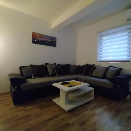 Malevilla Apartment