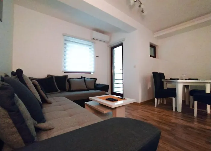 Malevilla 아파트 *